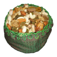 مكسرات وفواكه مجففة